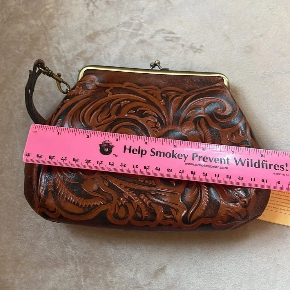 Like New!!! Patricia Nash Leather Snap Wristlet with Registration Card